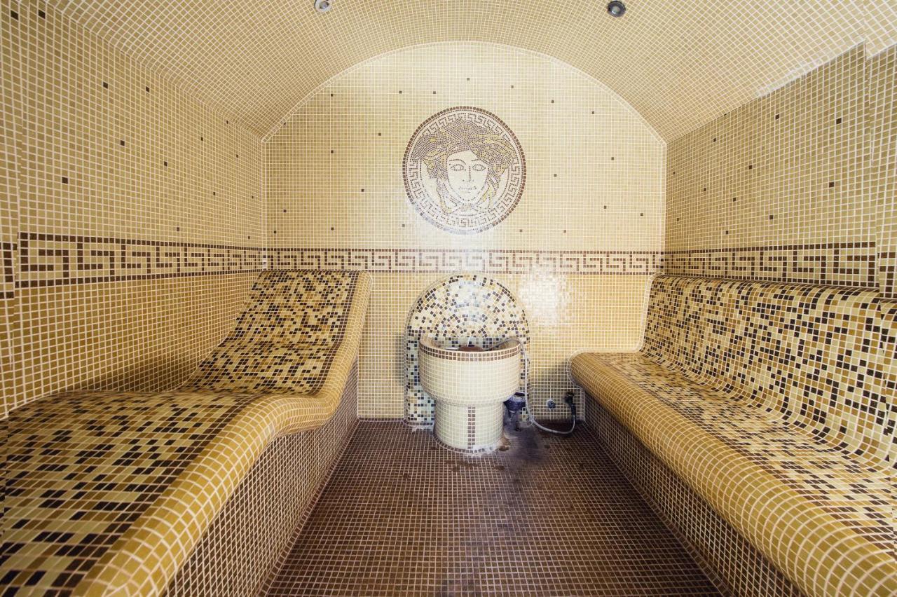 Family Hotel Hebar 巴塔克 外观 照片
