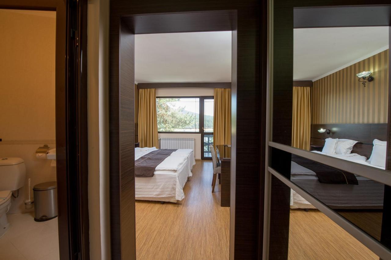Family Hotel Hebar 巴塔克 外观 照片