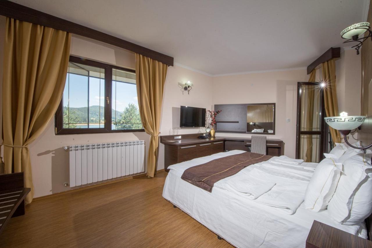 Family Hotel Hebar 巴塔克 外观 照片