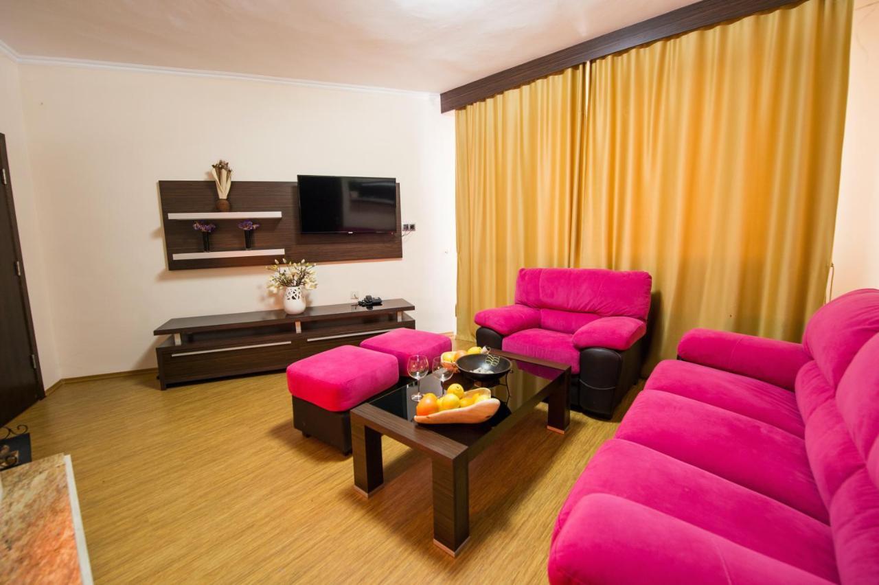 Family Hotel Hebar 巴塔克 外观 照片