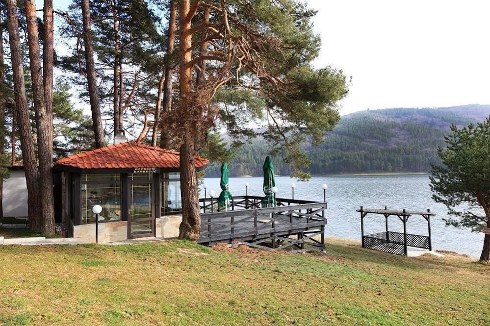 Family Hotel Hebar 巴塔克 外观 照片