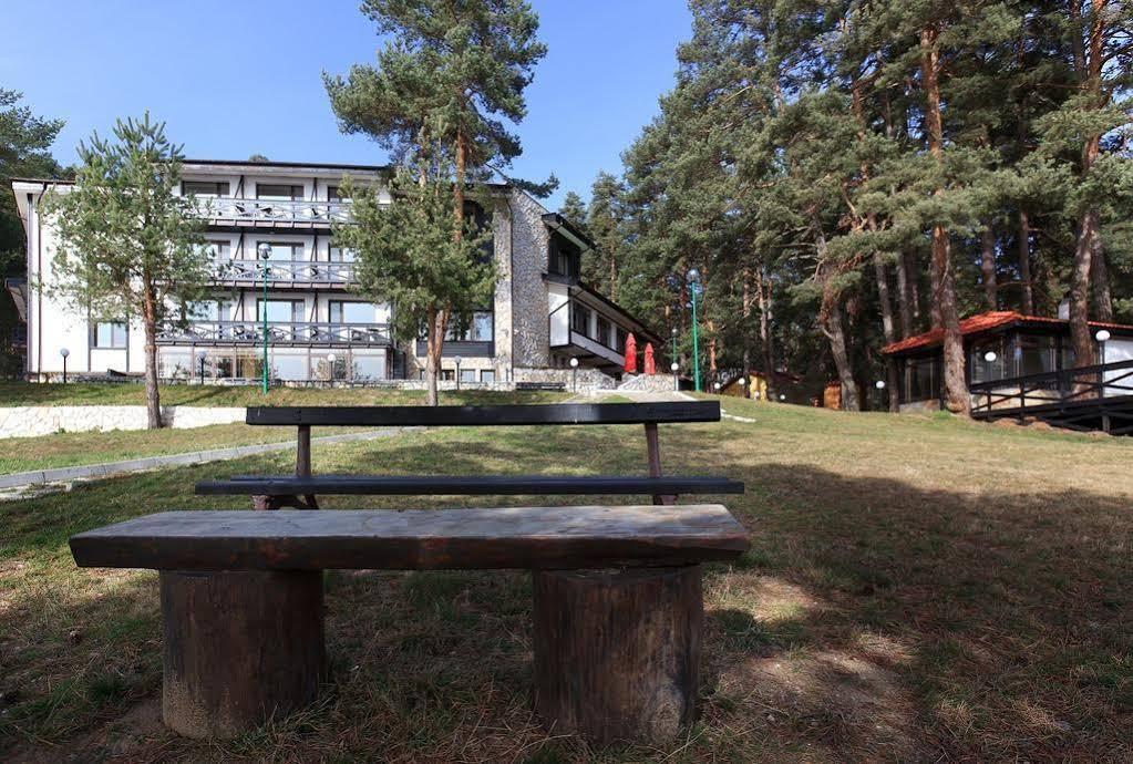 Family Hotel Hebar 巴塔克 外观 照片