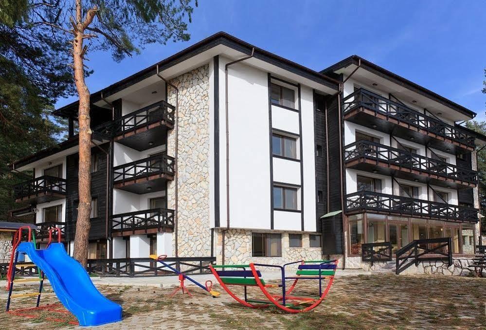 Family Hotel Hebar 巴塔克 外观 照片